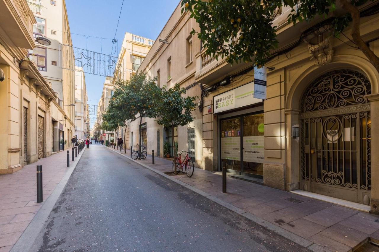 Aparteasy - Gracia Apartments Барселона Экстерьер фото