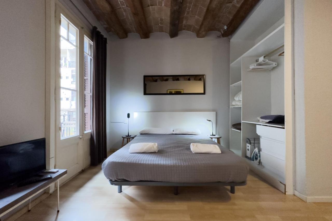 Aparteasy - Gracia Apartments Барселона Экстерьер фото
