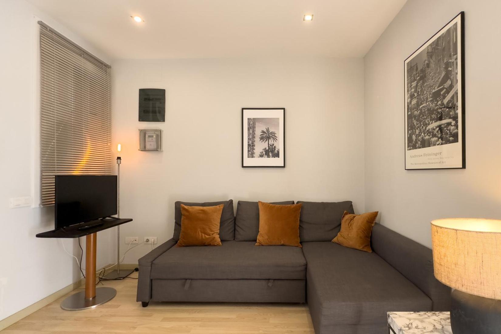 Aparteasy - Gracia Apartments Барселона Экстерьер фото